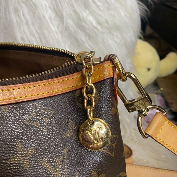 Vintage Louis Vuitton shoulder bag - Picture 4 of 8